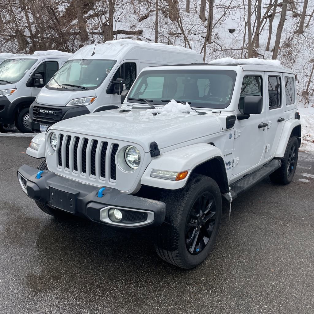 Used 2022 Jeep Wrangler Unlimited Sahara w/ Cold Weather Group image 3