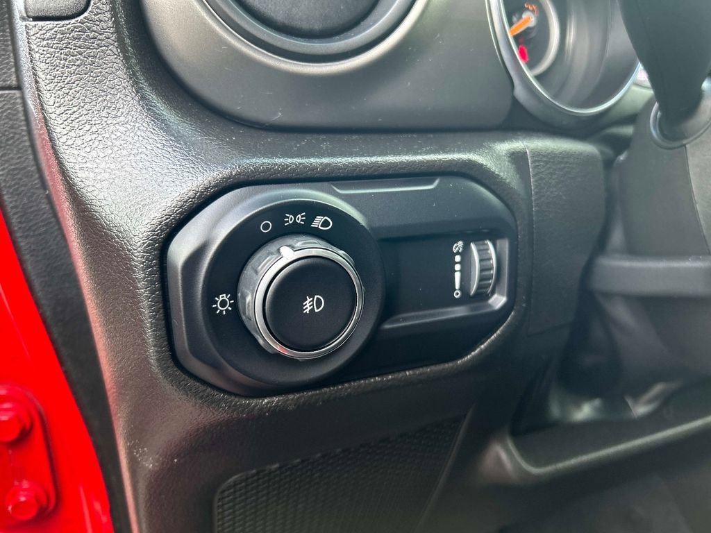 Used 2023 Jeep Wrangler Willys image 18