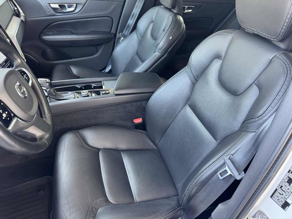 Used 2020 Volvo V60 T5 Cross Country w/ Protection Package Premier AWD/4WD image 17