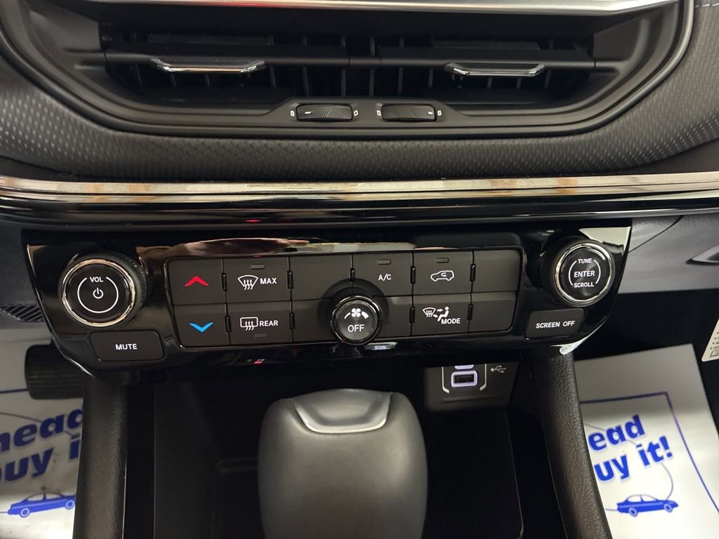 New 2026 Jeep Compass Latitude image 18