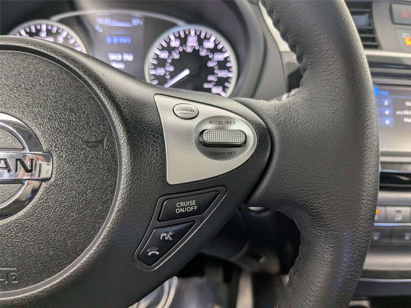 Used 2016 Nissan Sentra SR w/ Driver's Assist Package image 13