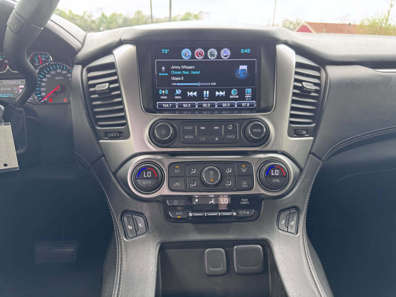 Used 2018 Chevrolet Suburban LT image 21