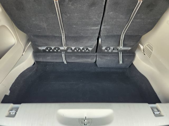 Used 2024 Chrysler Pacifica Touring-L FWD image 33