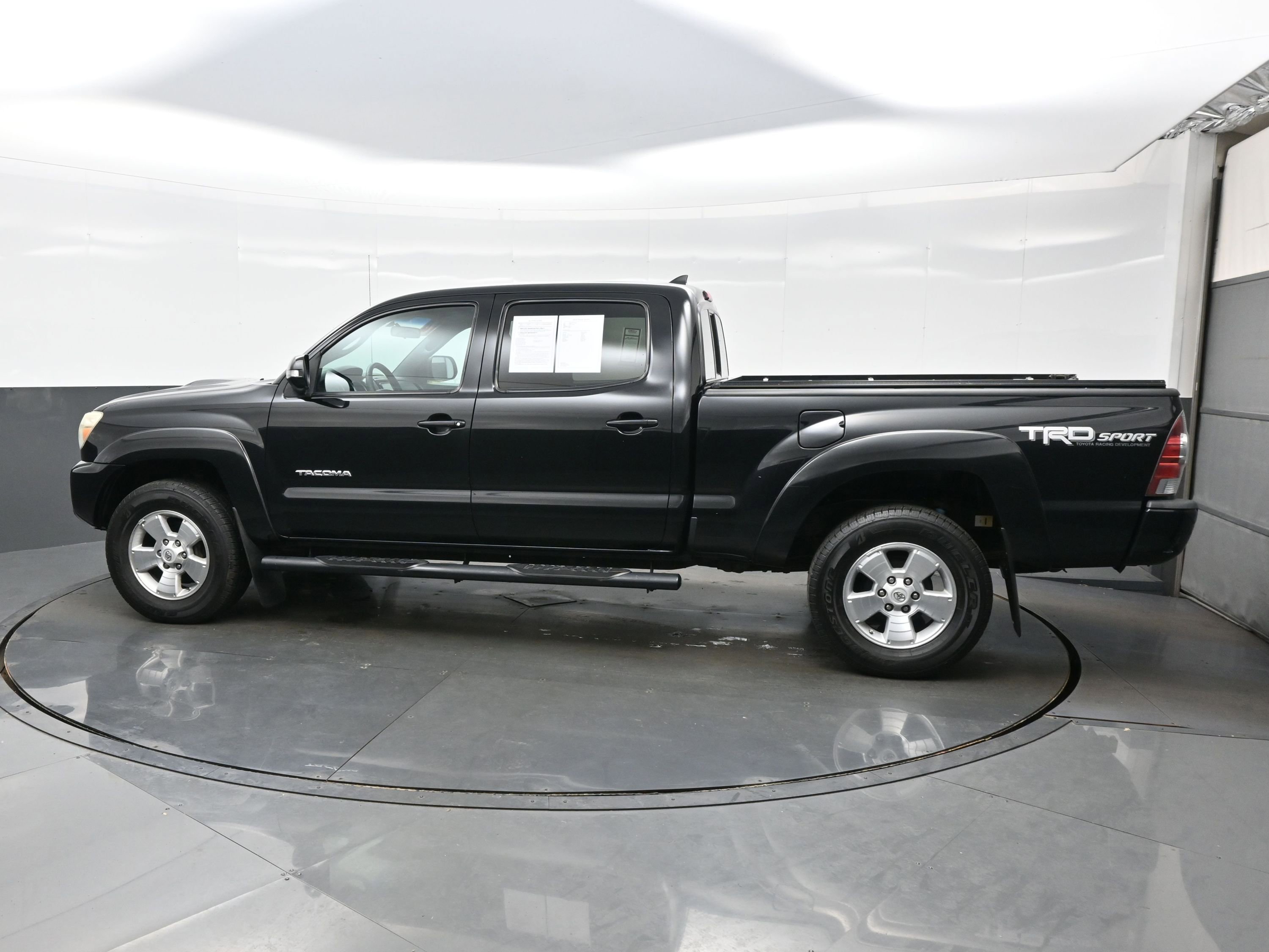 Used 2014 Toyota Tacoma 4x4 Double Cab w/ TRD Sport Package image 3