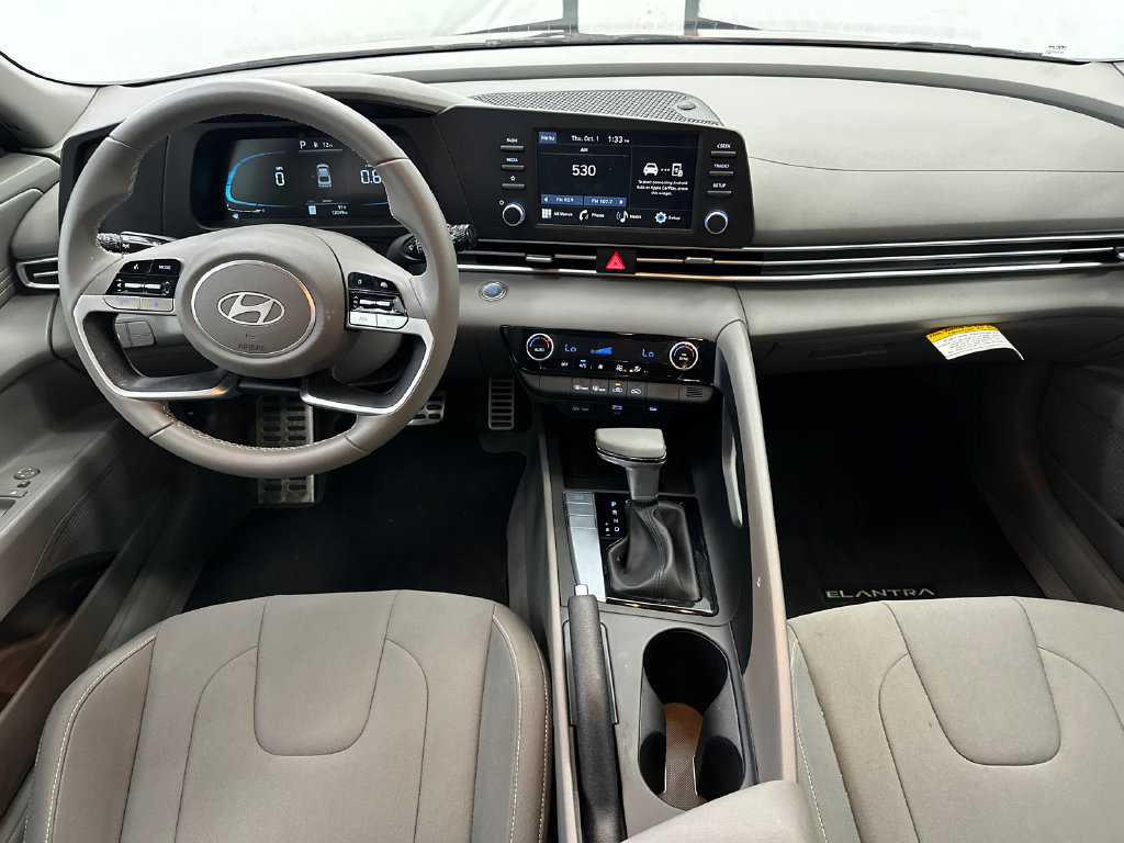 Used 2025 Hyundai Elantra Sport w/ Cargo Package FWD image 20