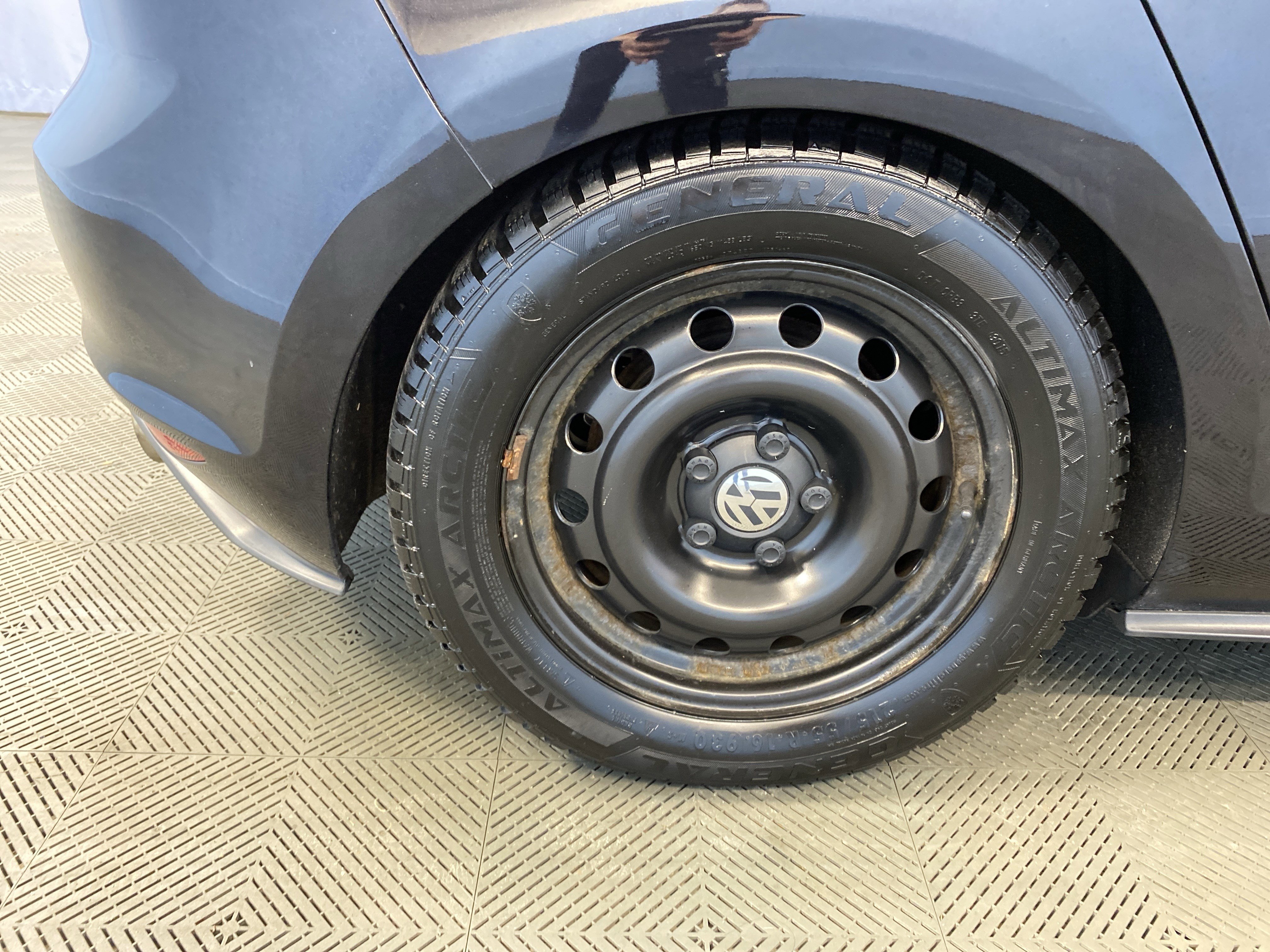 Used 2015 Volkswagen GTI S image 32