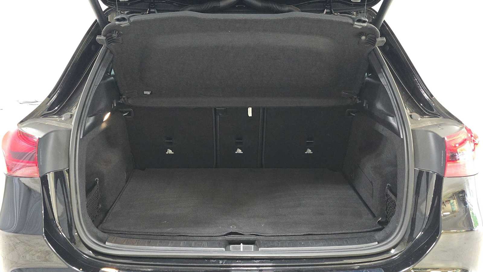 Used 2025 Mercedes-Benz GLA 250 image 45
