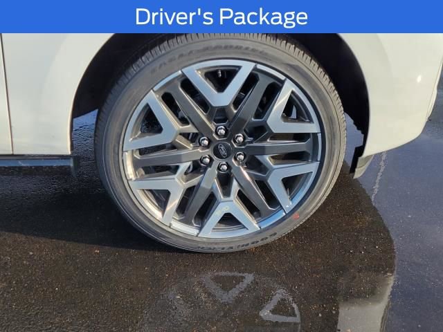 New 2025 Ford Expedition Platinum w/ Platinum Ultimate Package image 17