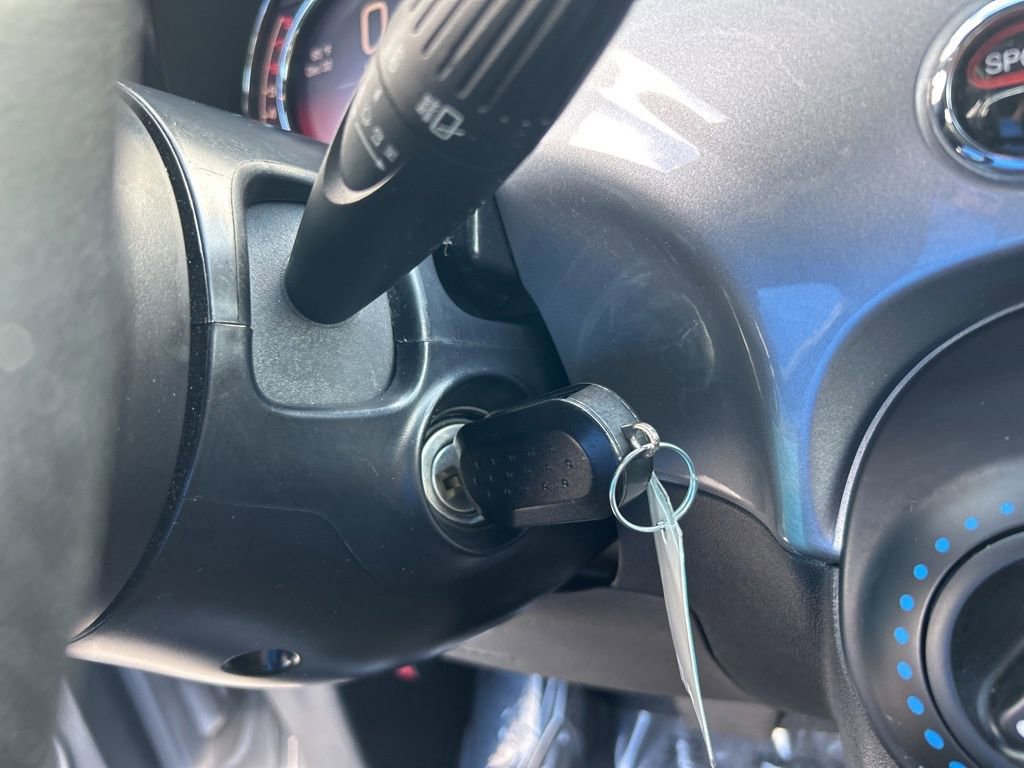 Used 2015 FIAT 500 Sport image 35