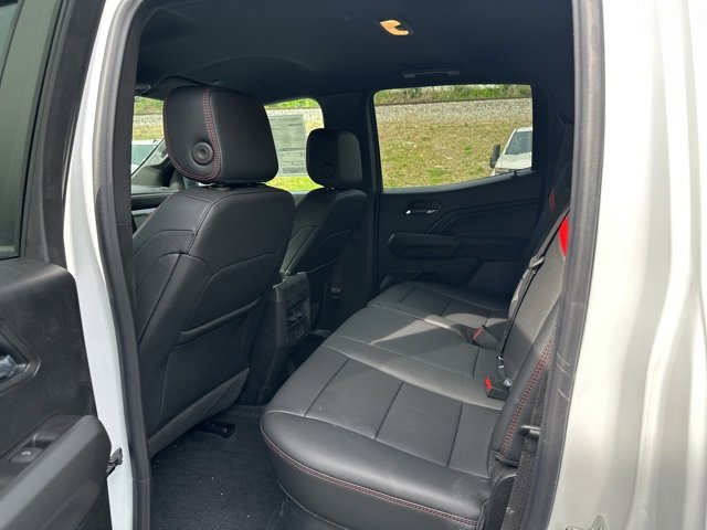 New 2025 Chevrolet Colorado Z71 w/ Midnight Edition image 9