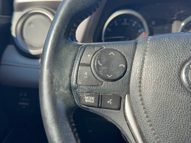 Used 2017 Toyota RAV4 Limited FWD image 17