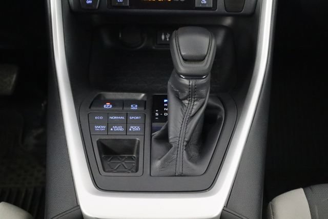 Used 2019 Toyota RAV4 XLE w/ Convenience Package AWD/4WD image 29