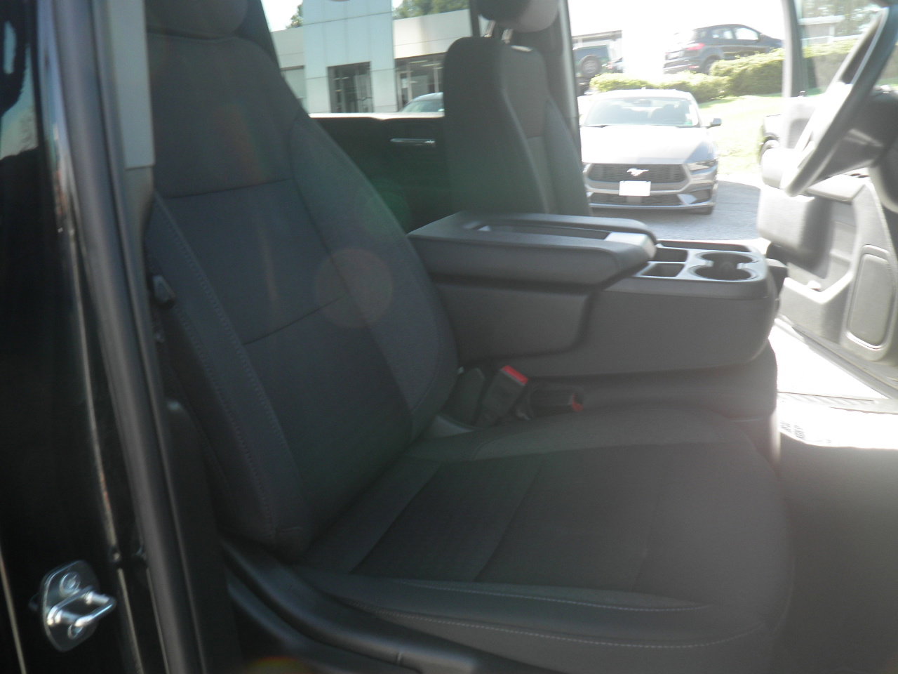 Used 2024 Chevrolet Silverado 2500 Custom w/ Custom Convenience Package image 26