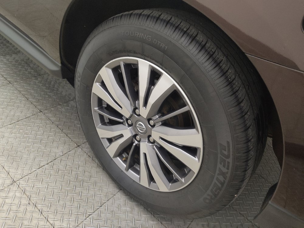 Used 2019 Nissan Pathfinder SL FWD image 31