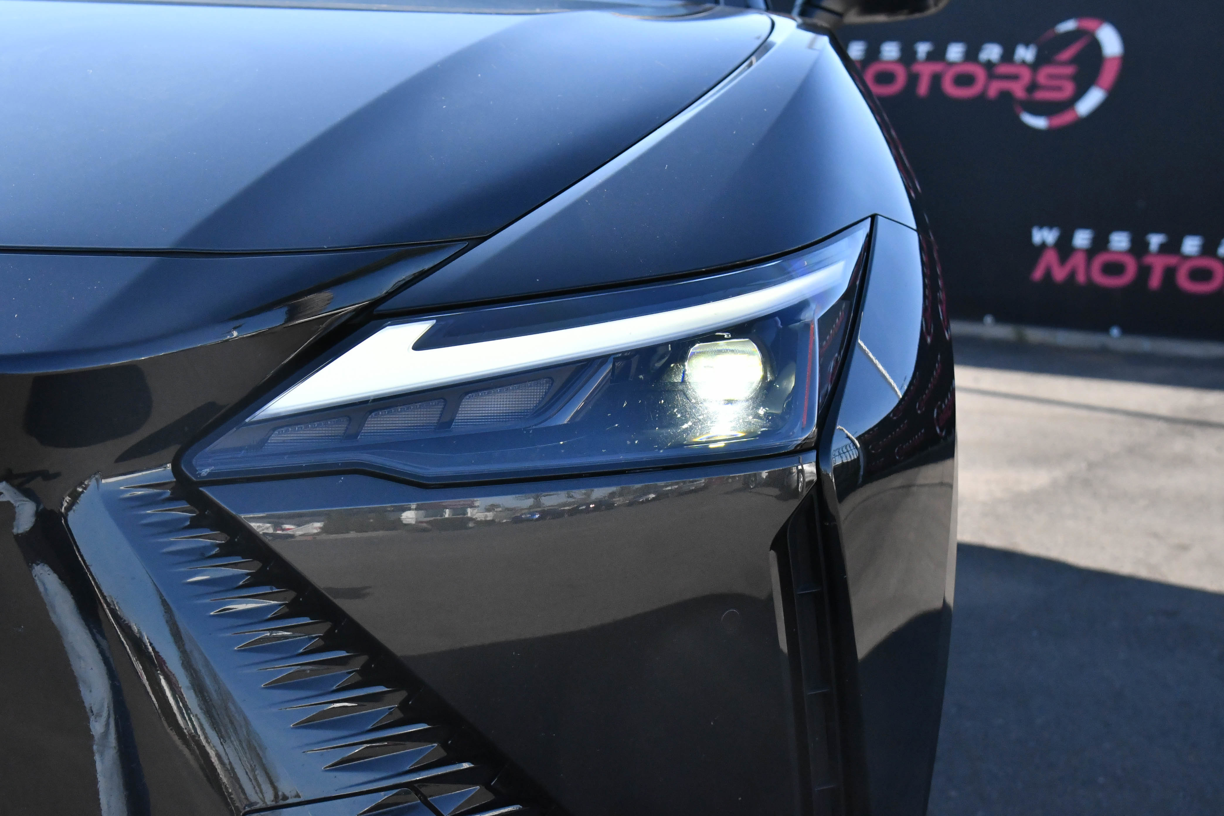 Used 2024 Lexus RZ 300e Premium image 11