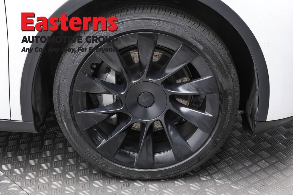 Used 2020 Tesla Model Y Long Range image 27