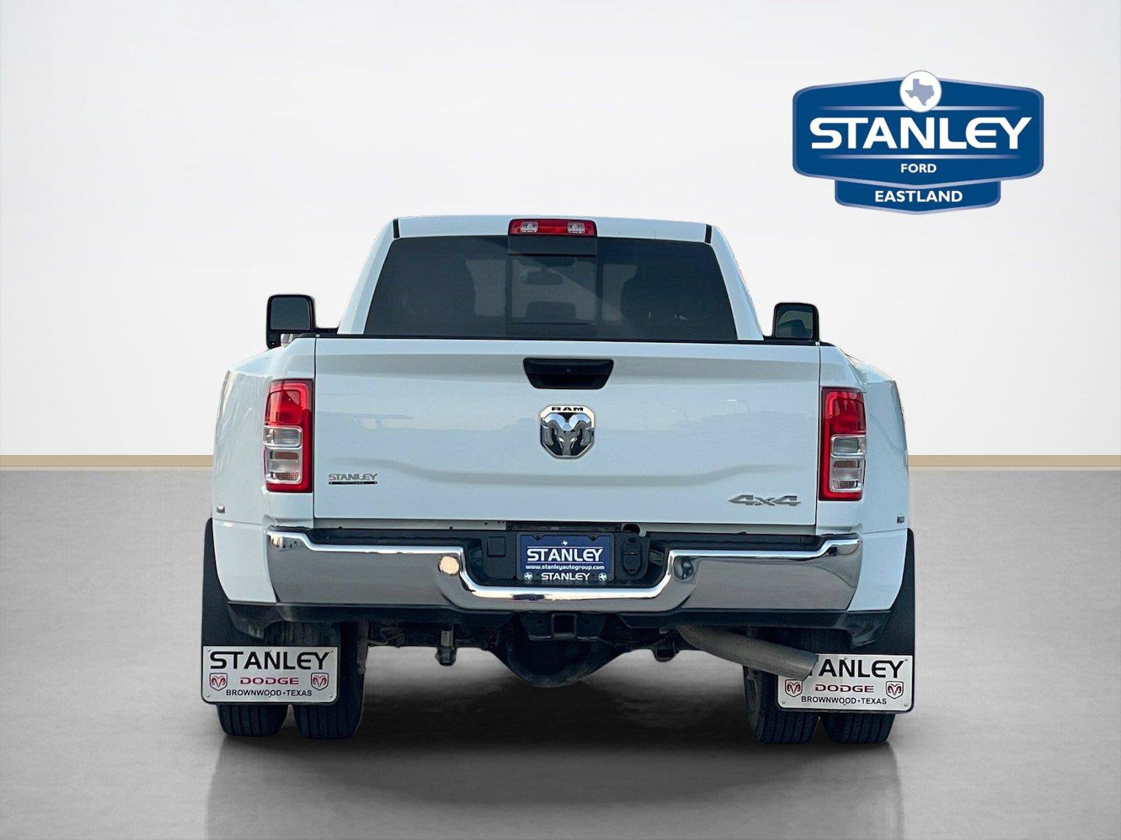 Used 2024 RAM 3500 Tradesman w/ Chrome Appearance Group AWD/4WD image 7