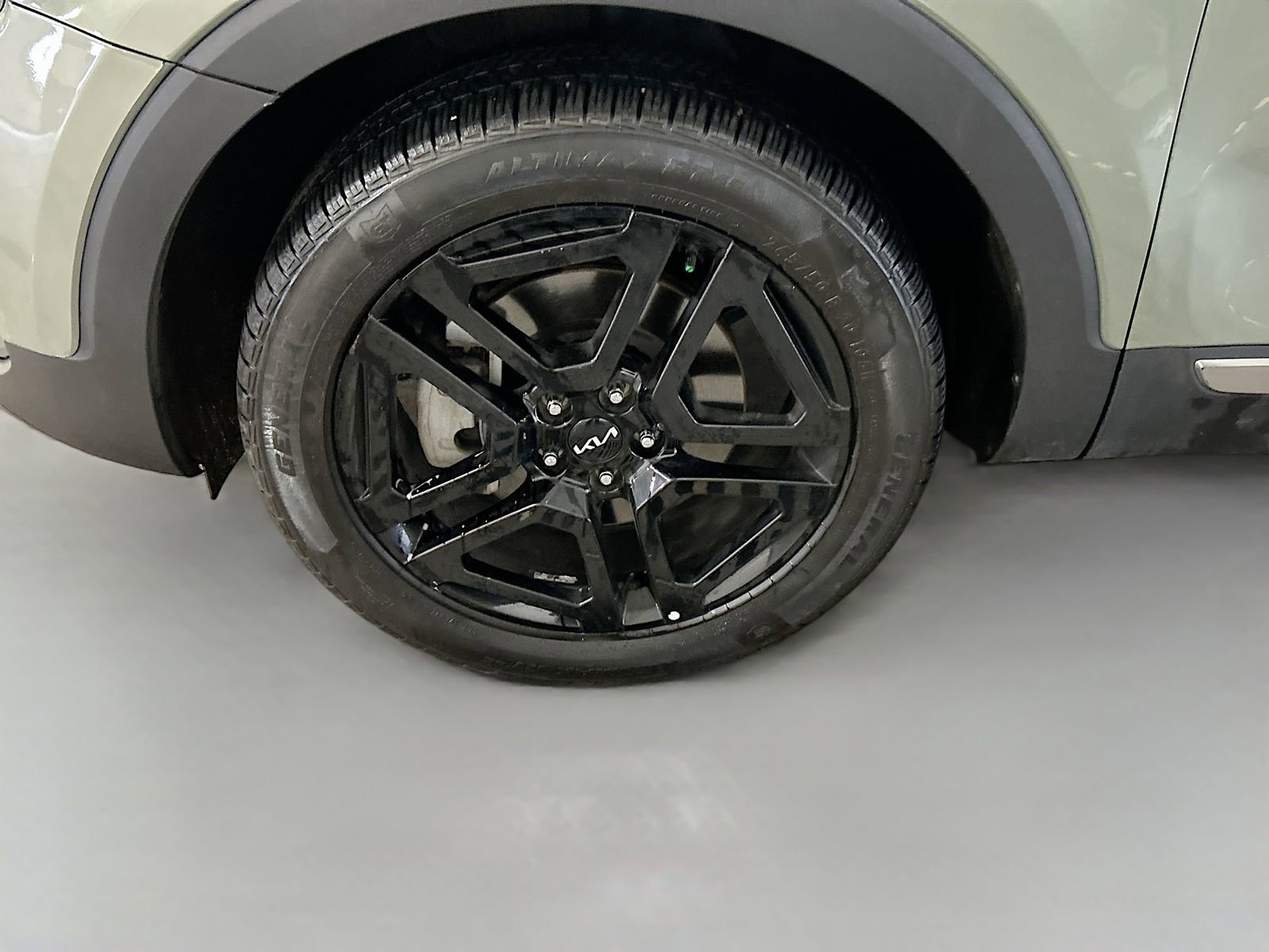 Used 2023 Kia Telluride EX X-Line AWD/4WD image 34