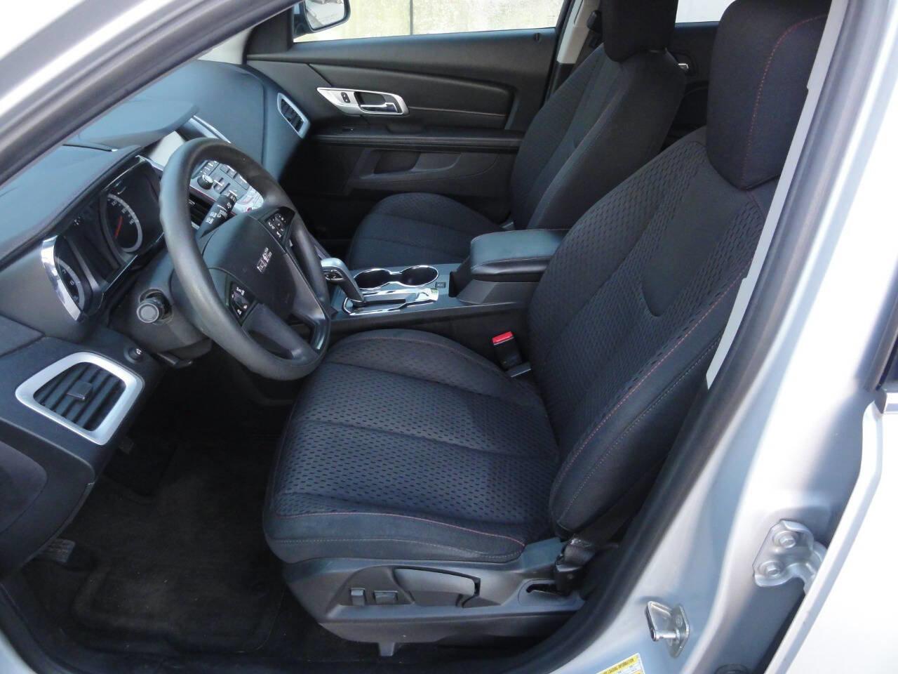 Used 2015 GMC Terrain SLE AWD/4WD image 34