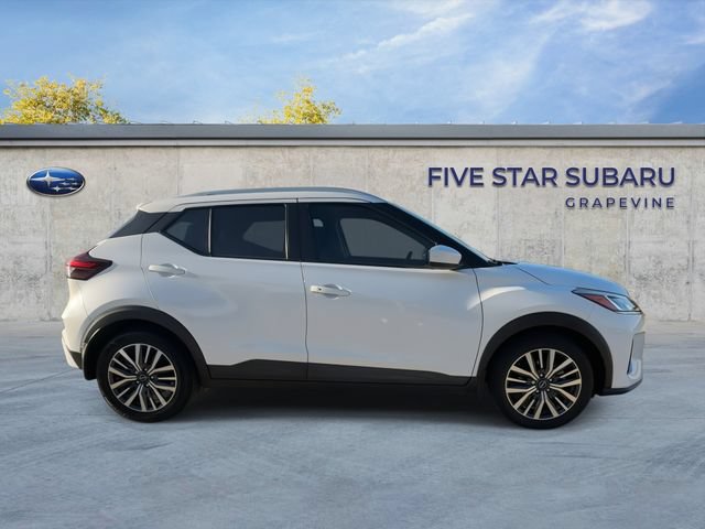 Used 2023 Nissan Kicks SV FWD image 9