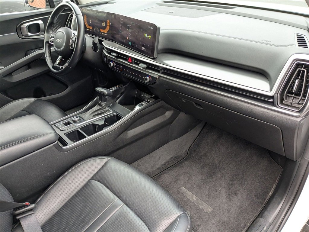 Used 2024 Kia Sorento S image 41