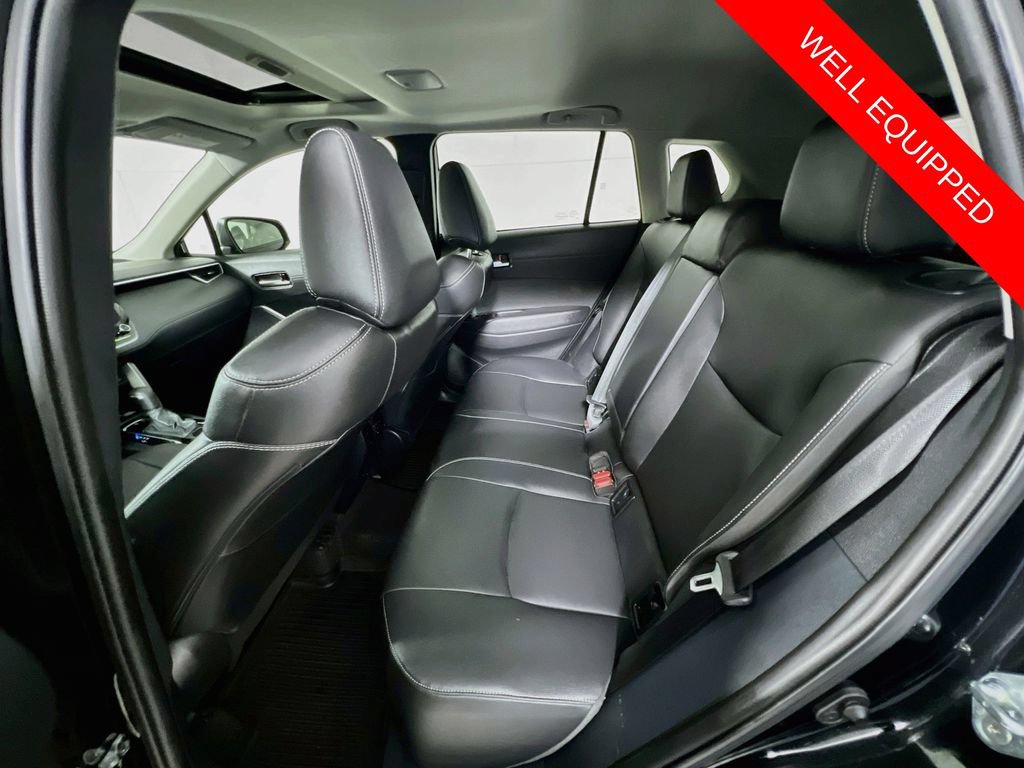 Used 2023 Toyota Corolla Cross XLE w/ Convenience Package FWD image 24