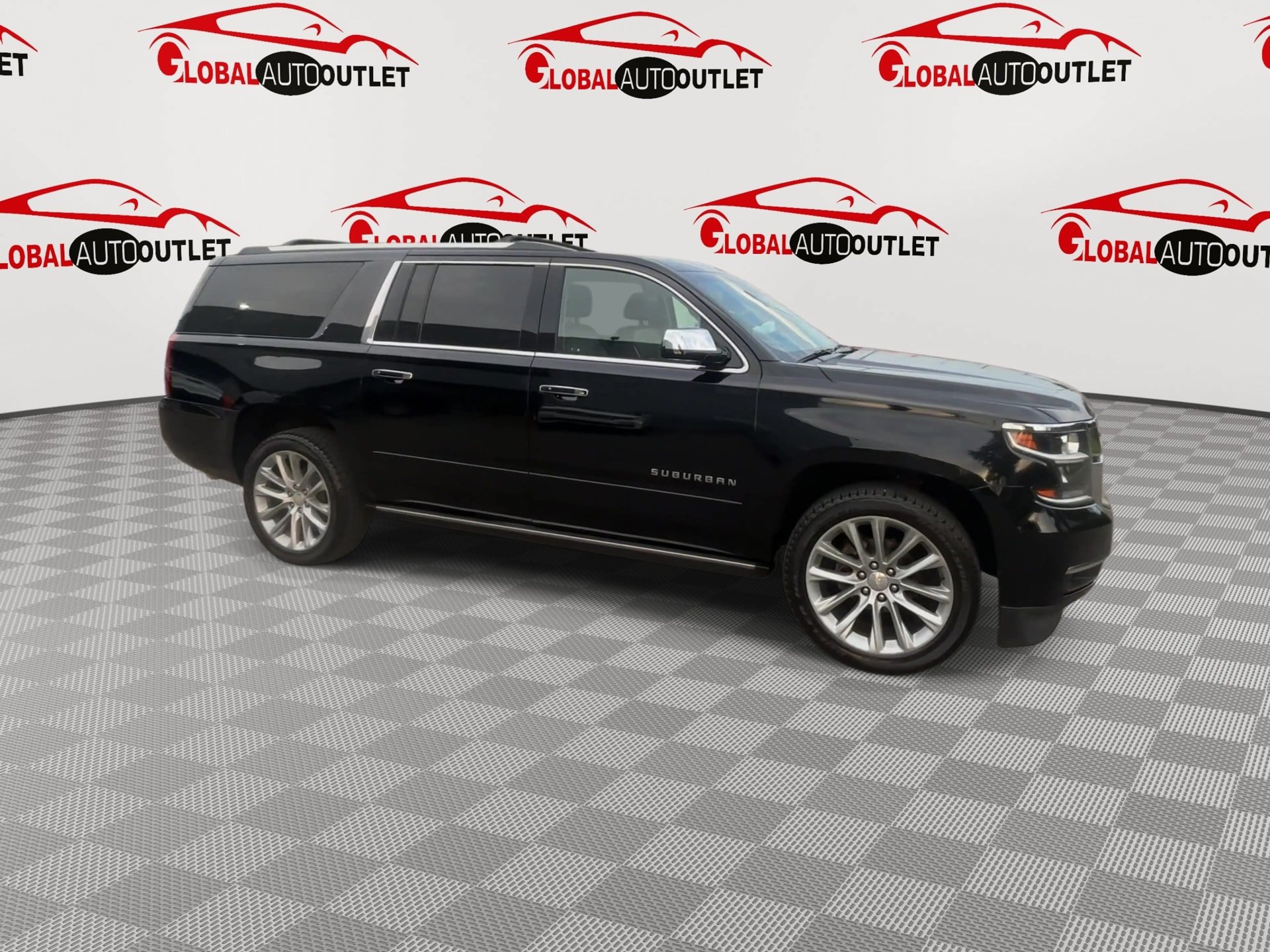 Used 2019 Chevrolet Suburban Premier w/ Premier Plus Edition AWD/4WD image 2