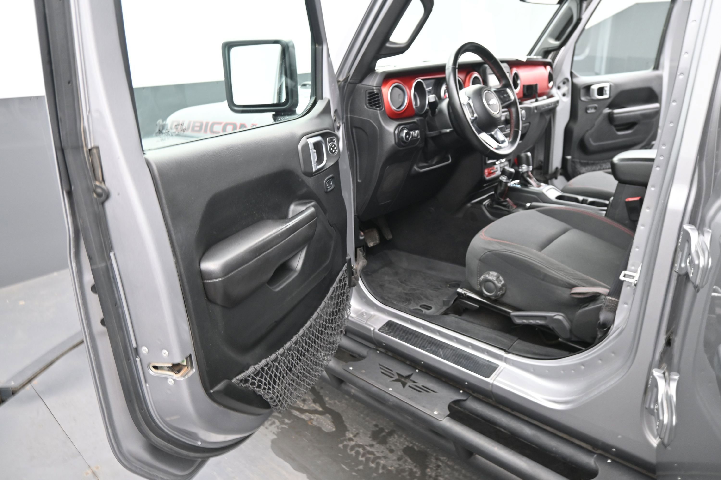 Used 2018 Jeep Wrangler Unlimited Rubicon AWD/4WD image 14