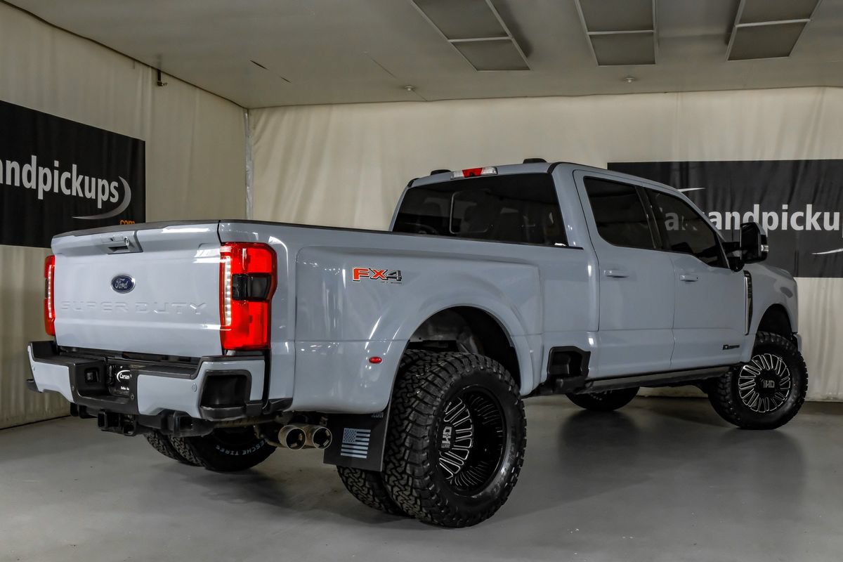 Used 2024 Ford F350 Lariat w/ Lariat Ultimate Package AWD/4WD image 9