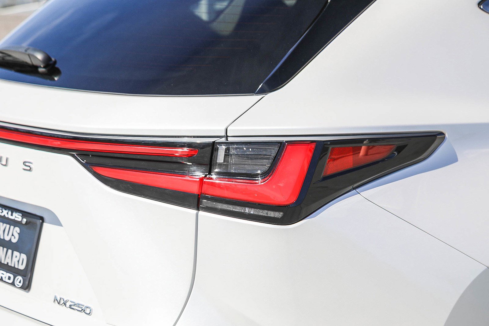 Used 2025 Lexus NX 250 FWD image 9