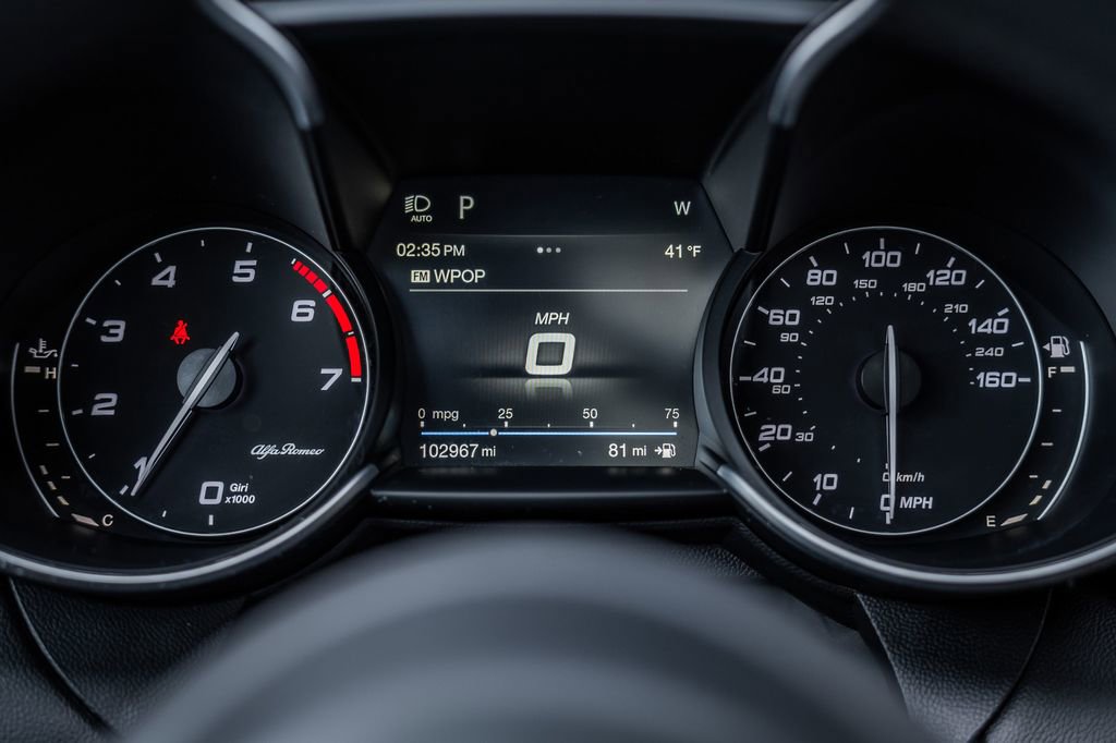 Used 2025 Alfa Romeo Giulia AWD w/ Driving Assist Package image 26