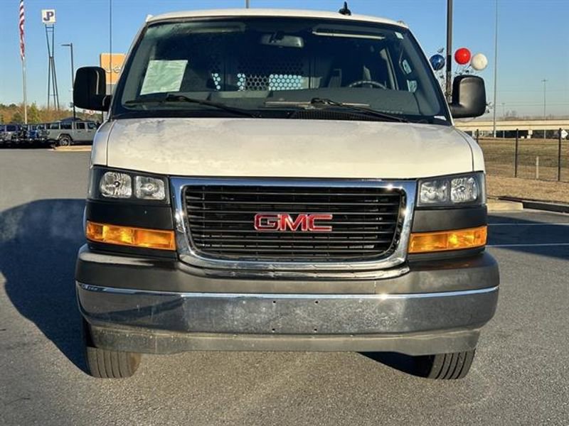 Used 2024 GMC Savana 2500 w/ Driver Convenience Package image 2