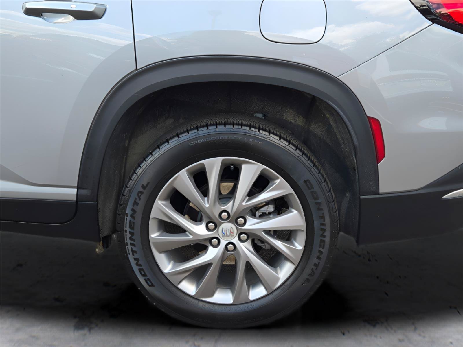 Used 2026 Buick Enclave Preferred AWD/4WD image 14
