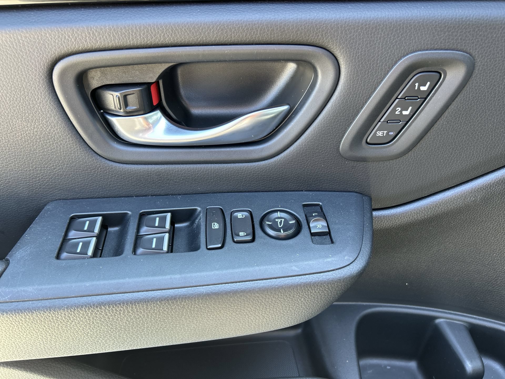 Certified 2025 Honda Pilot EX-L image 15