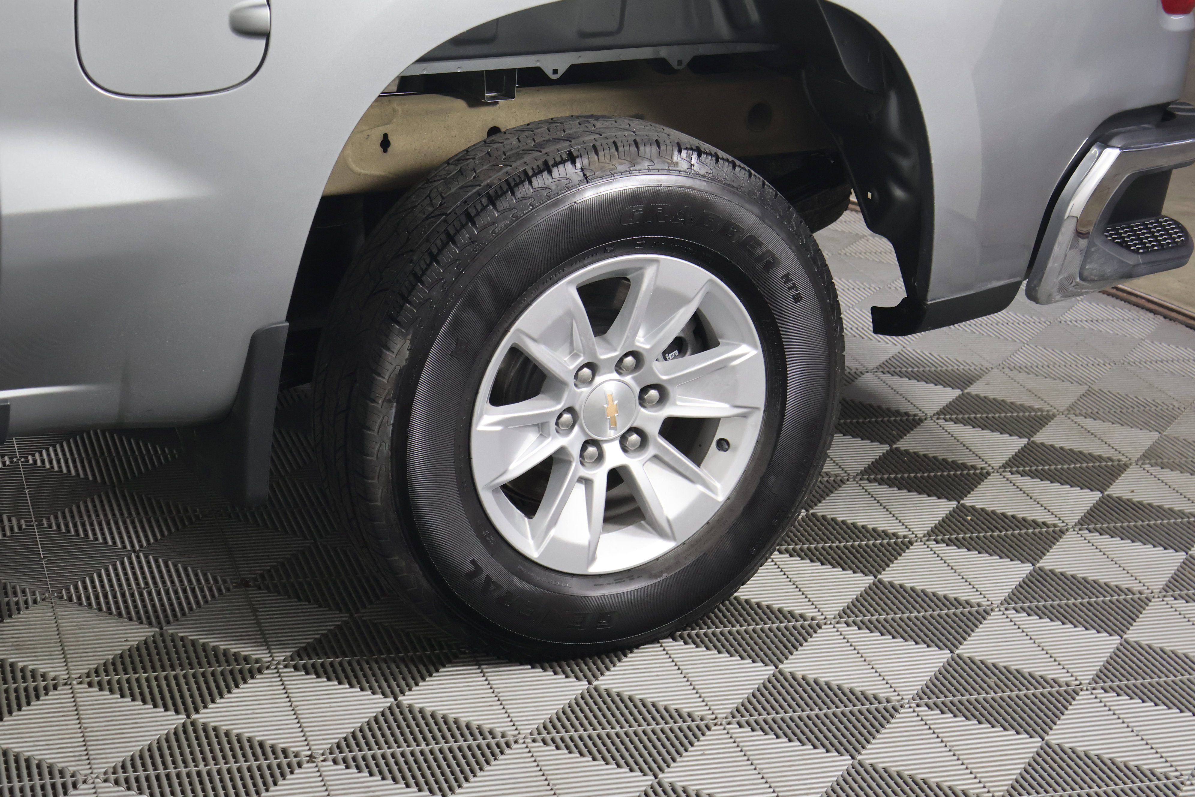 Used 2025 Chevrolet Silverado 1500 LT image 55