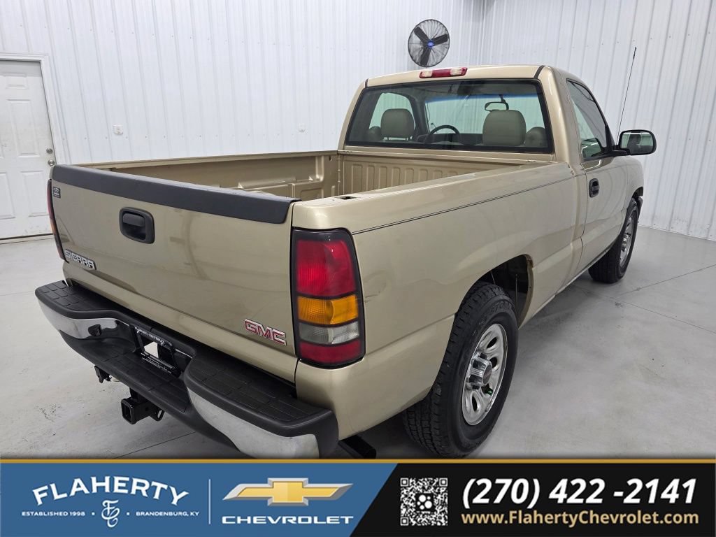 Used 2005 GMC Sierra 1500 W/T RWD image 3