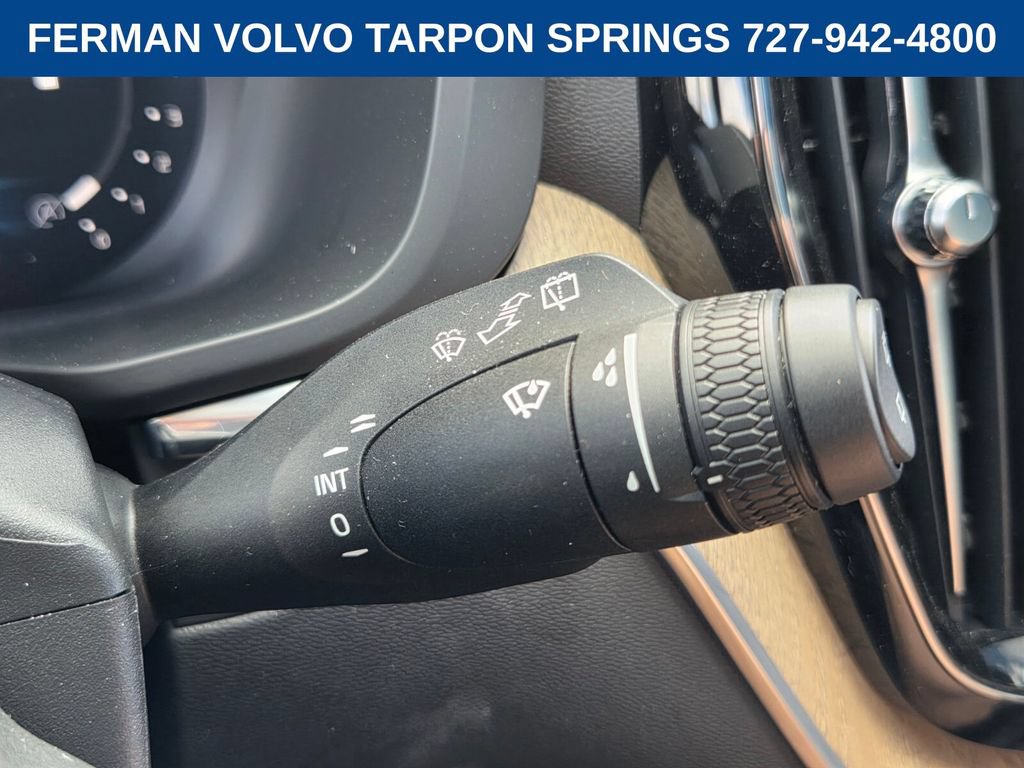 New 2026 Volvo XC60 B5 Core w/ Protection Package Premier AWD/4WD image 33