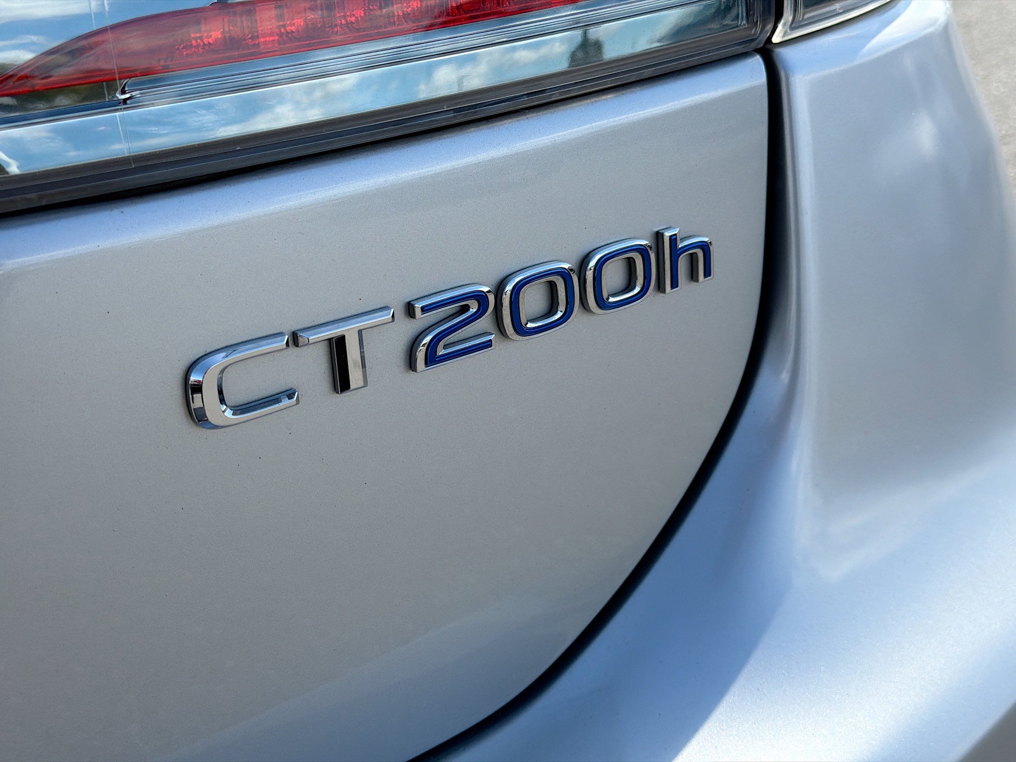 Used 2015 Lexus CT 200h w/ Navigation Package image 11