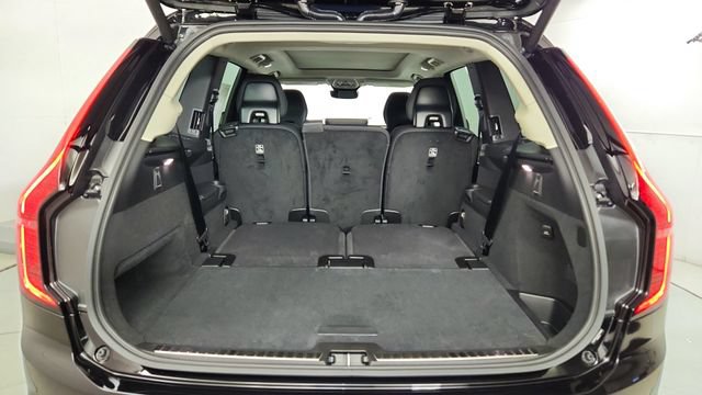New 2026 Volvo XC90 B5 Core AWD/4WD image 40