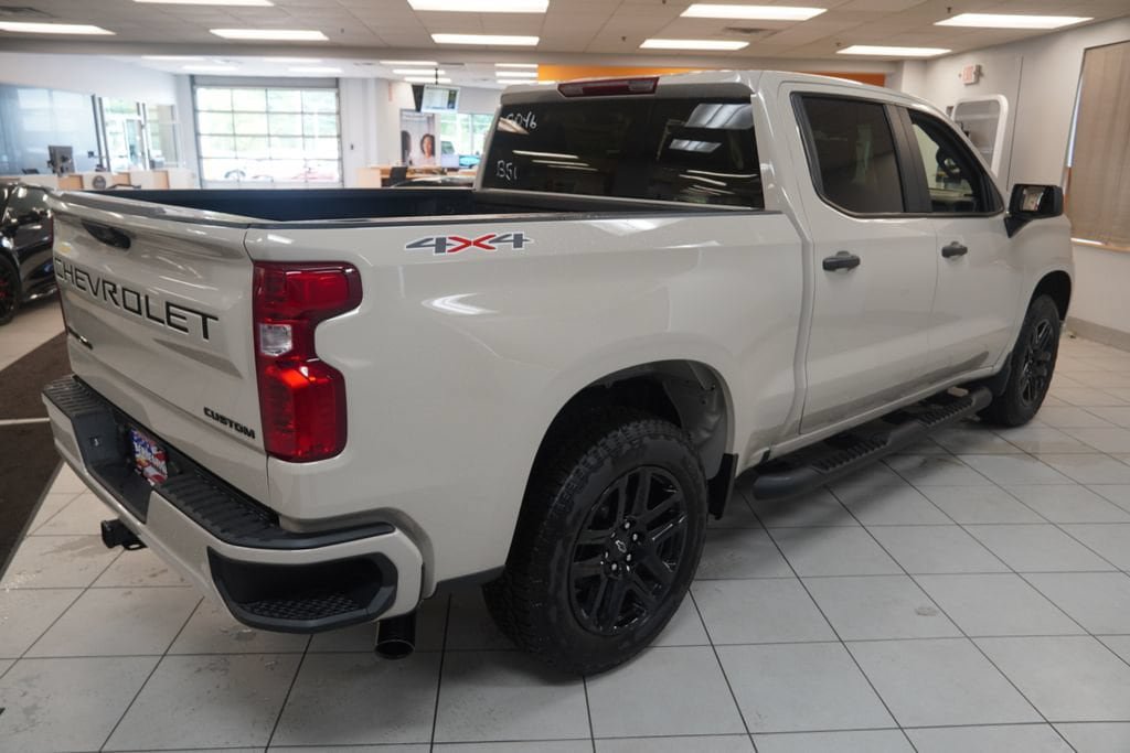 New 2026 Chevrolet Silverado 1500 Custom w/ Turbomax Blackout Package AWD/4WD image 10