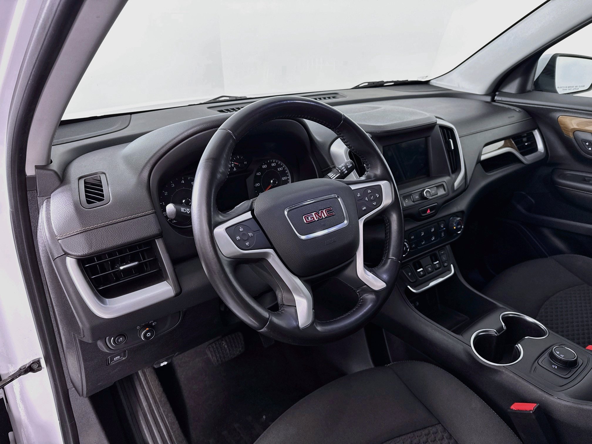 Used 2018 GMC Terrain SLE FWD image 9