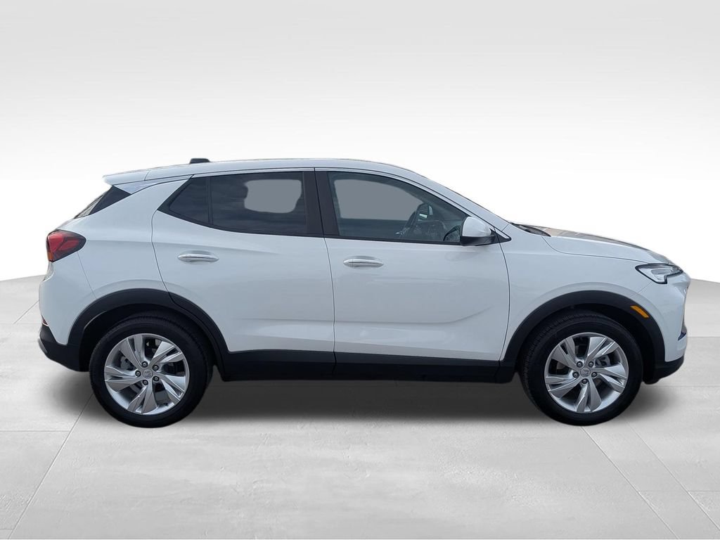 Used 2024 Buick Encore GX Preferred FWD image 12