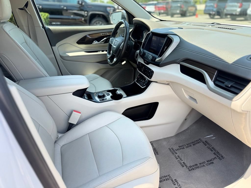 Used 2020 GMC Terrain Denali w/ Denali Premium Package AWD/4WD image 11