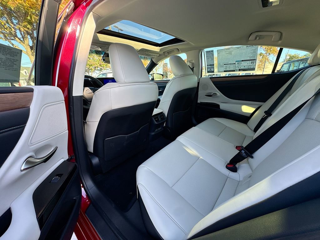 New 2025 Lexus ES 350 w/ Premium Package image 37