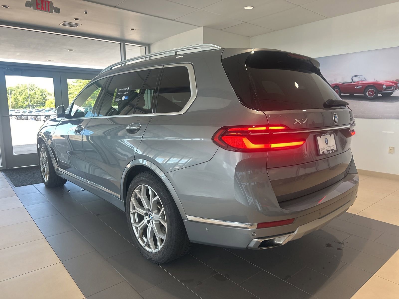 Certified 2023 BMW X7 xDrive40i w/ Premium Package image 9