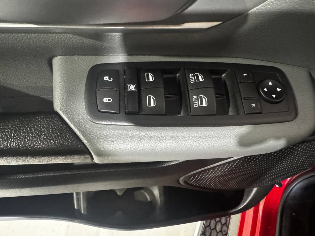 Used 2020 RAM 1500 Big Horn AWD/4WD image 14