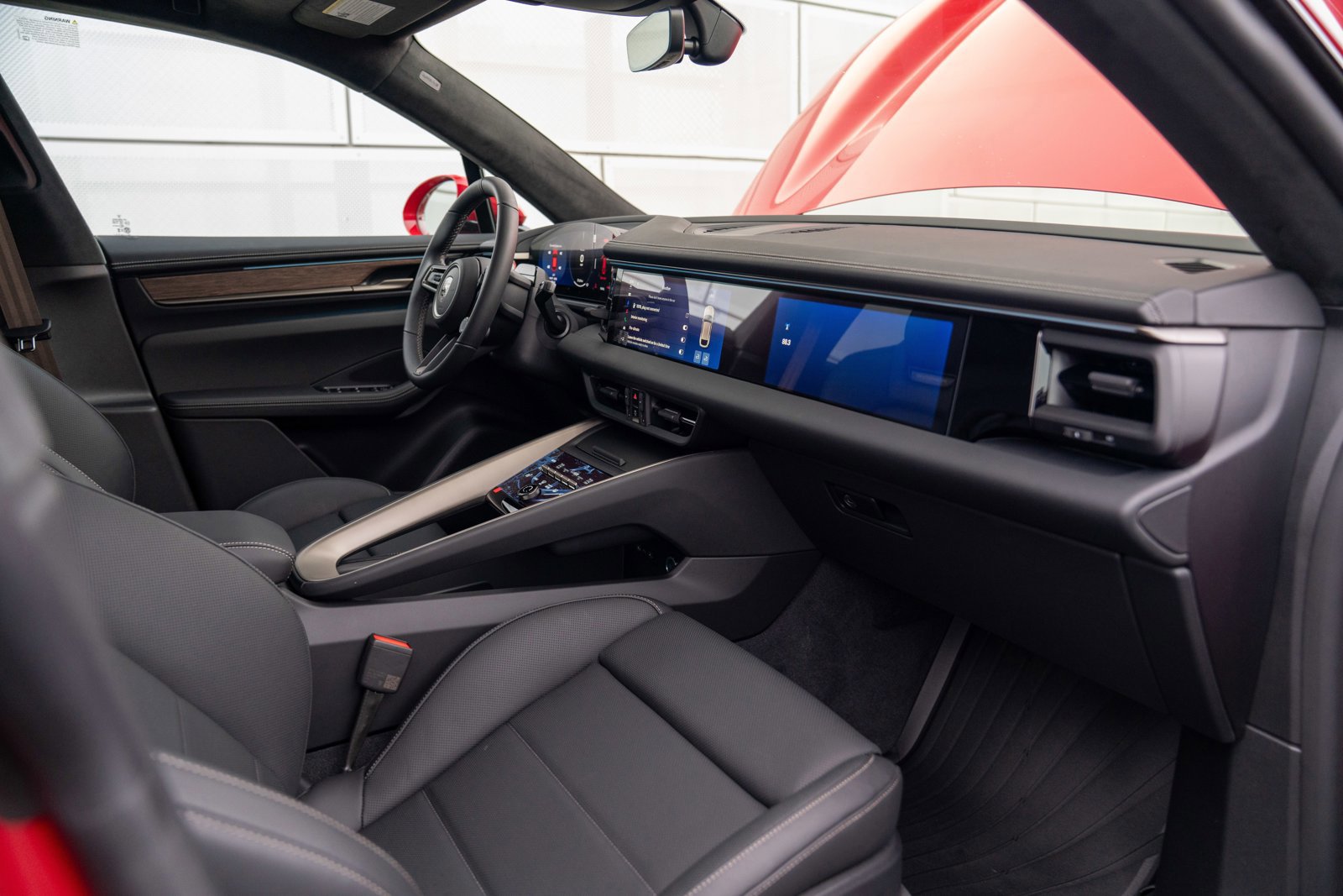 New 2026 Porsche Macan Turbo Electric image 25