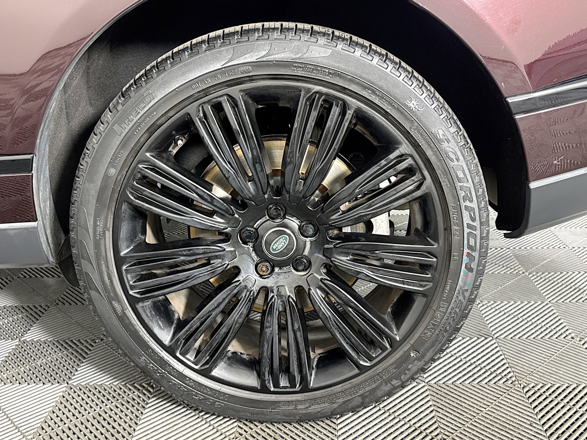 Used 2019 Land Rover Range Rover HSE image 36