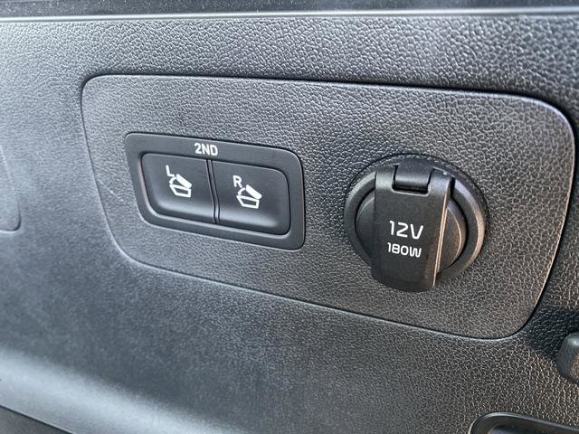 Certified 2022 Kia Sorento SX image 18