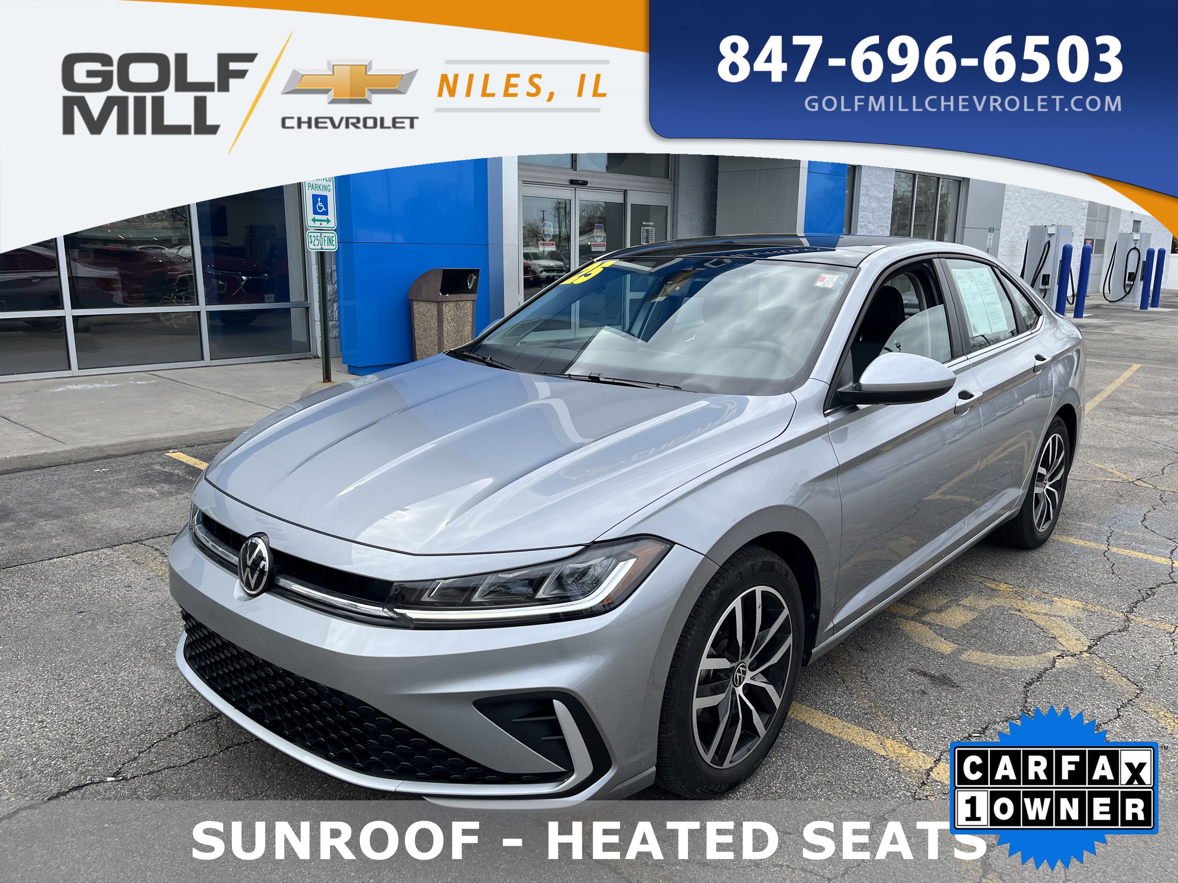 Used 2025 Volkswagen Jetta SE image 1